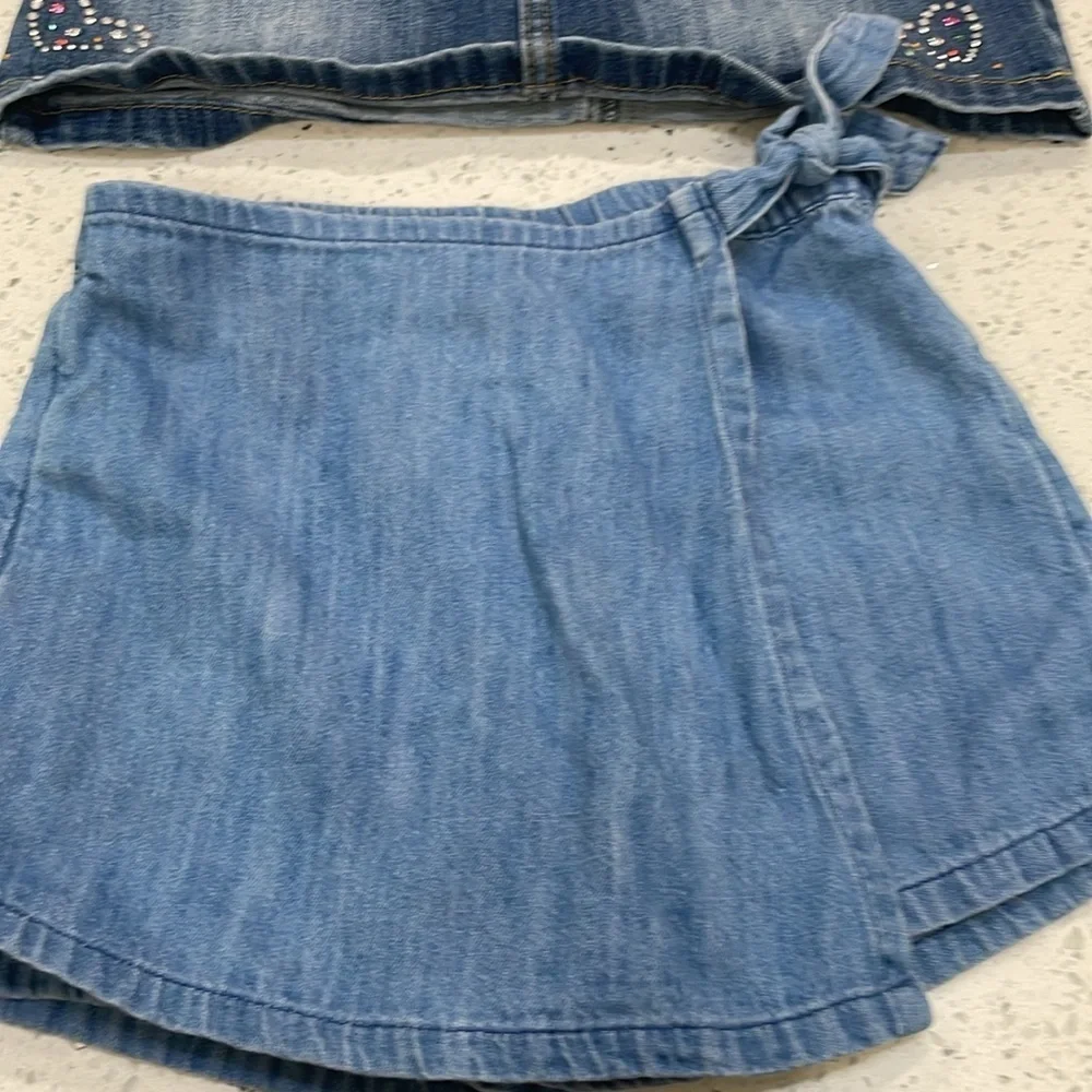 Old Navy & The Children’s Place Blue Denim Skorts size small